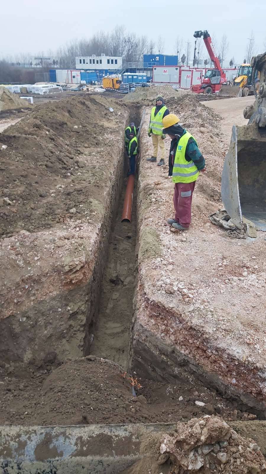 Budapest, Dunakeszi, Fót, Göd, Vác, Aszfaltozás, Betonozás, Térkövezés, Földmunka, Csatornázás, Közműépítés, Útépítés